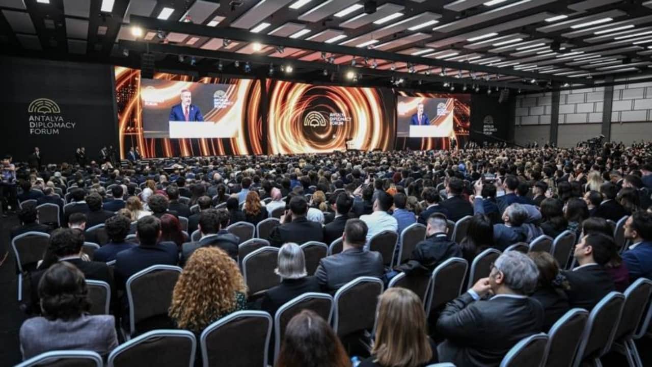 Foto - Erdoğan’dan ezber bozan diplomasi zaferi! Batı basını şaşkın: "Türkiye tek güç haline geldi"