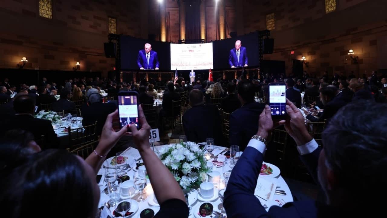 Foto - Erdoğan’dan hem Batı’ya hem İslam alemine mesajlar! Entegrasyona 'evet' asimilasyona 'hayır' 