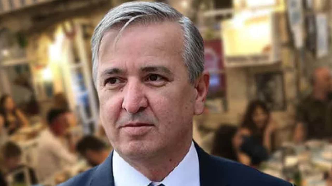 Foto - Erdoğan’ın eski metin yazarından fon krizi sonrası olay uyarı: "Bu pisliğe bulaşanlar itiraf etsin, AK Parti teşkilatına bedel ödetmeyin"