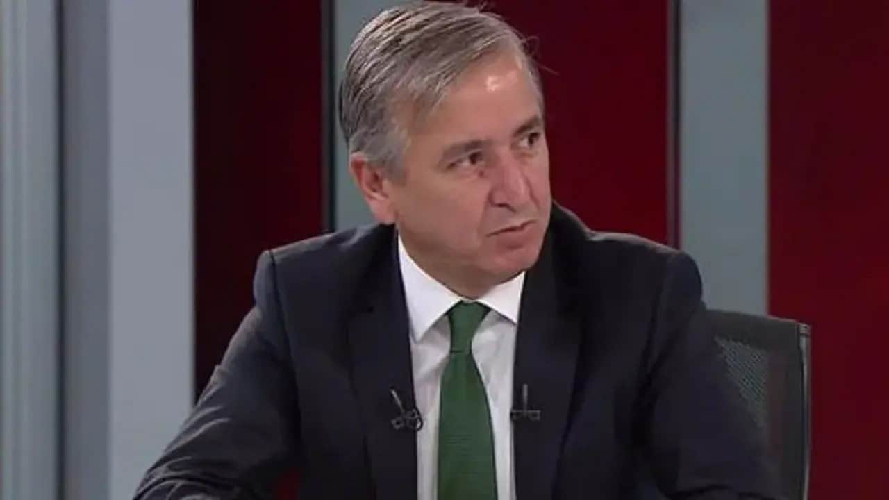 Foto - Erdoğan’ın eski metin yazarından fon krizi sonrası olay uyarı: "Bu pisliğe bulaşanlar itiraf etsin, AK Parti teşkilatına bedel ödetmeyin"