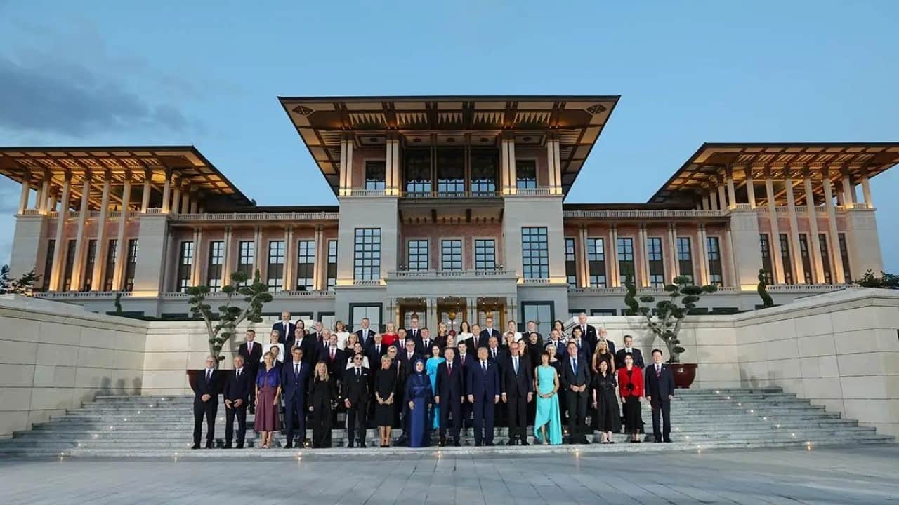 Foto - Başkan Erdoğan'ın gündeme oturan hediyesini bir lider ülkesine götürmedi: İmha edilmesini istedi