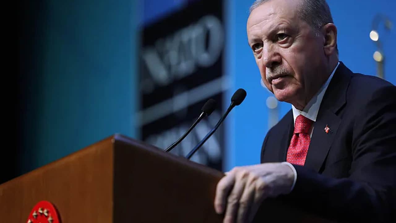Foto - Erdoğan’ın mesajlarıyla çalkalanıyorlar! Türkiye’ye kafa tutan ülkeyi F-35 korkusu sardı