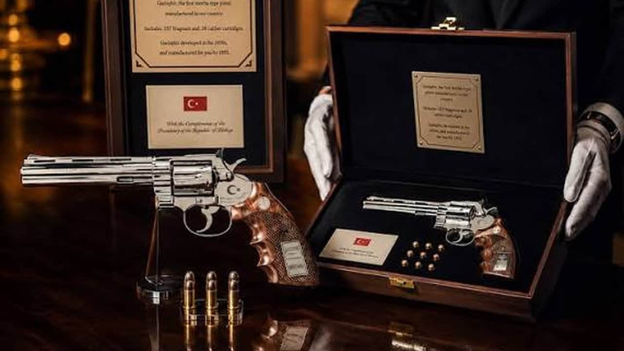 Foto - Erdoğan’ın NATO liderlerine silah hediyesi tüm dünyayı şaşırtmıştı! Sebebini ilk defa açıkladı