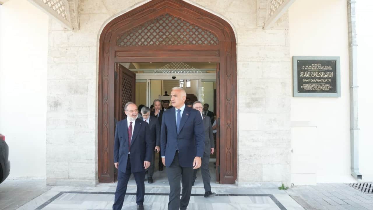 Foto - Ersoy: Medeniyet birikimimizi ilimle buluşturan çalışmaları memnuniyetle takip ediyoruz