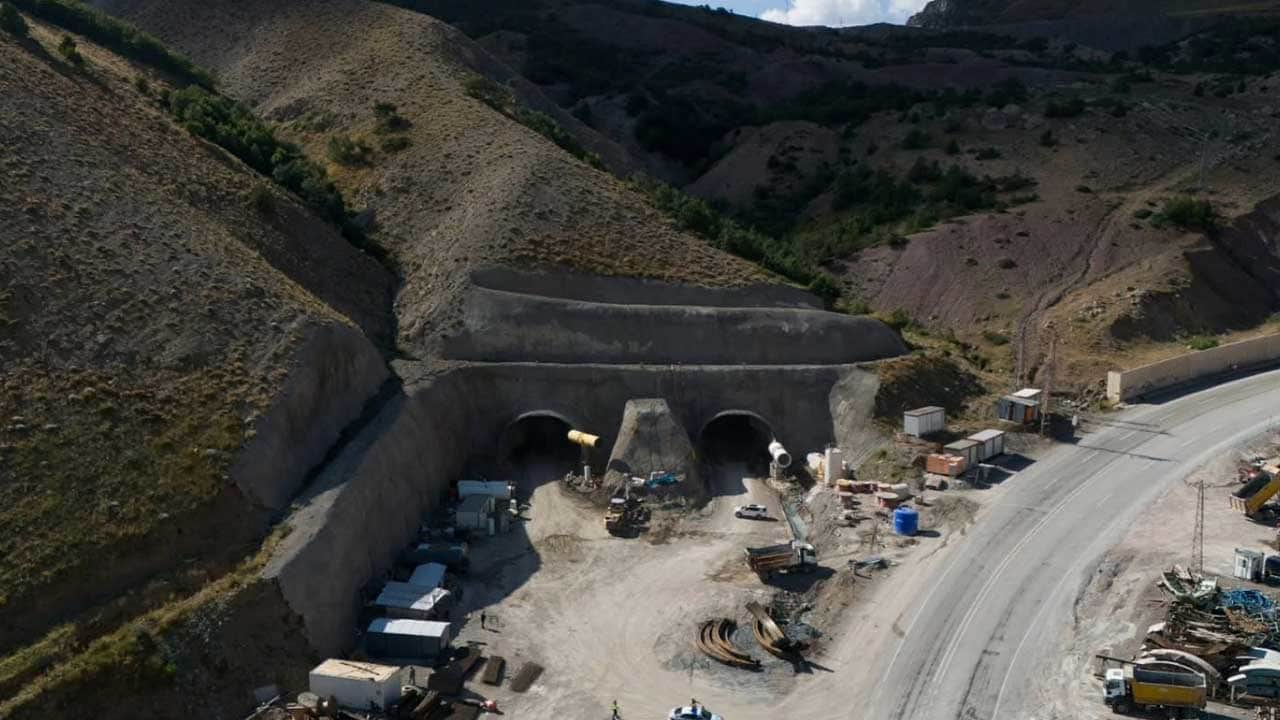 Foto - Erzurum-Bingöl'e ışık olacak: Çirişli Tüneli