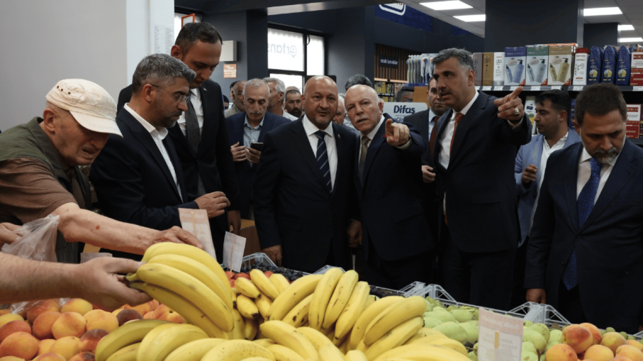 Foto - Erzurum'da sosyal belediyecilik: Ucuz su, ucuz ulaşım, ucuz gıda... Vatandaşın yüzünü güldürüyor