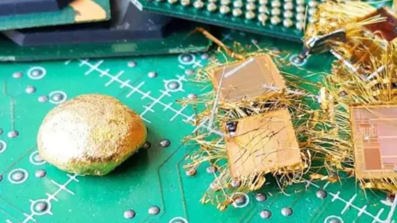 Foto - Eski telefon ve laptoplarda gizli servet! Çöpe giden cihazlardan altın çıkaracak yeni yöntem geliştirildi