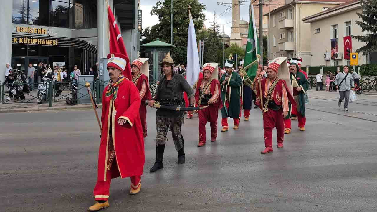 Foto - Eskişehir'de renkli yörük korteji: Mehteranı görünce çocuklar gibi sevinip coştu