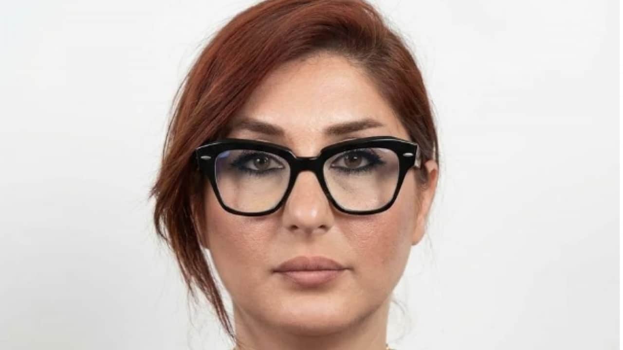 Esra Aydın’dan çarpıcı bir yazı: Sultana yakın olanın gölgesi olmaz