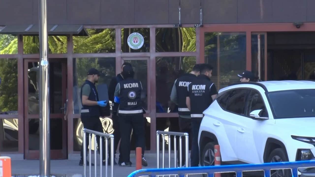 Foto - Etimesgut Belediyesi'nde neler dönmüş neler... Beşikçioğlu'nun başını işte bunlar yaktı