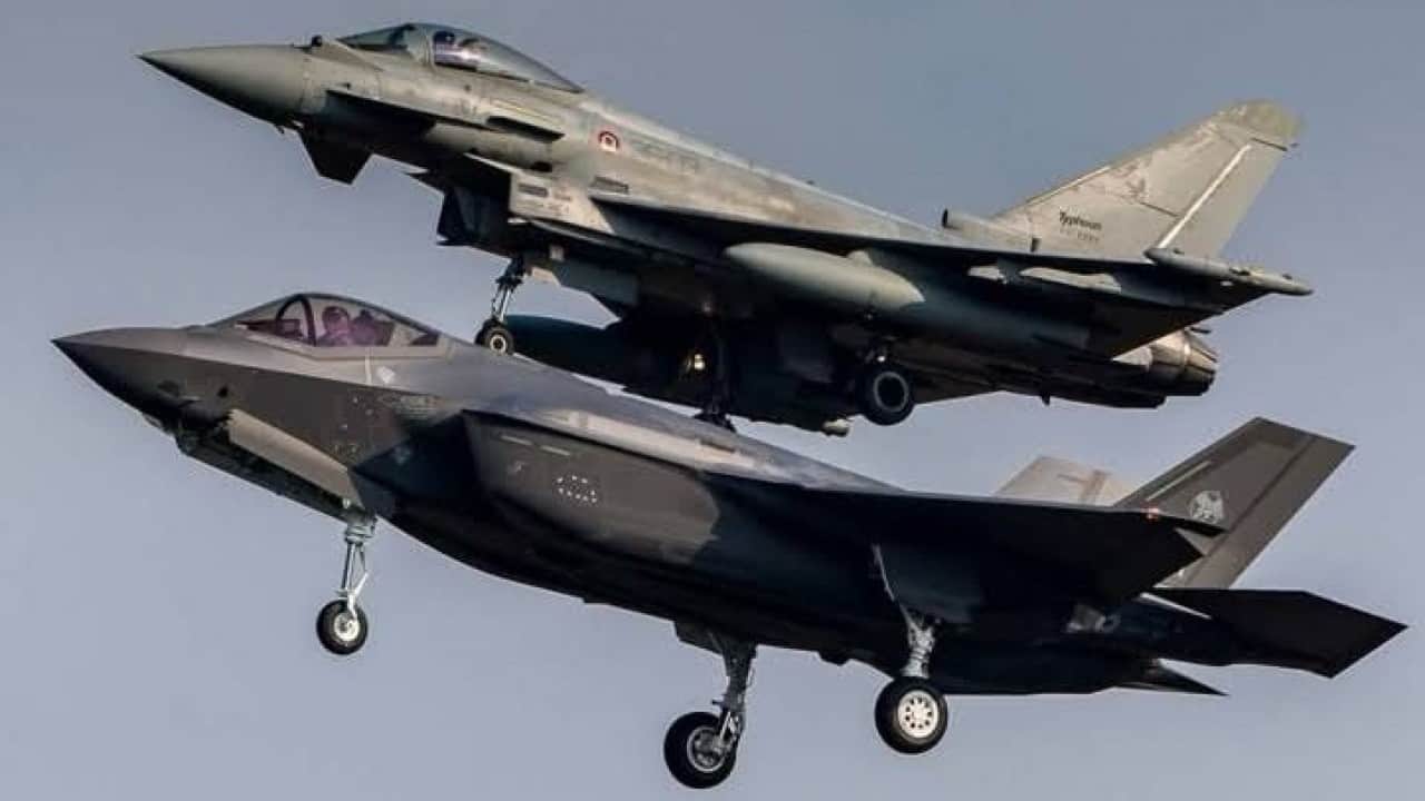 Foto - Eurofighter ile F-35 savaş uçağı birbirine girdi: İşte sonuç