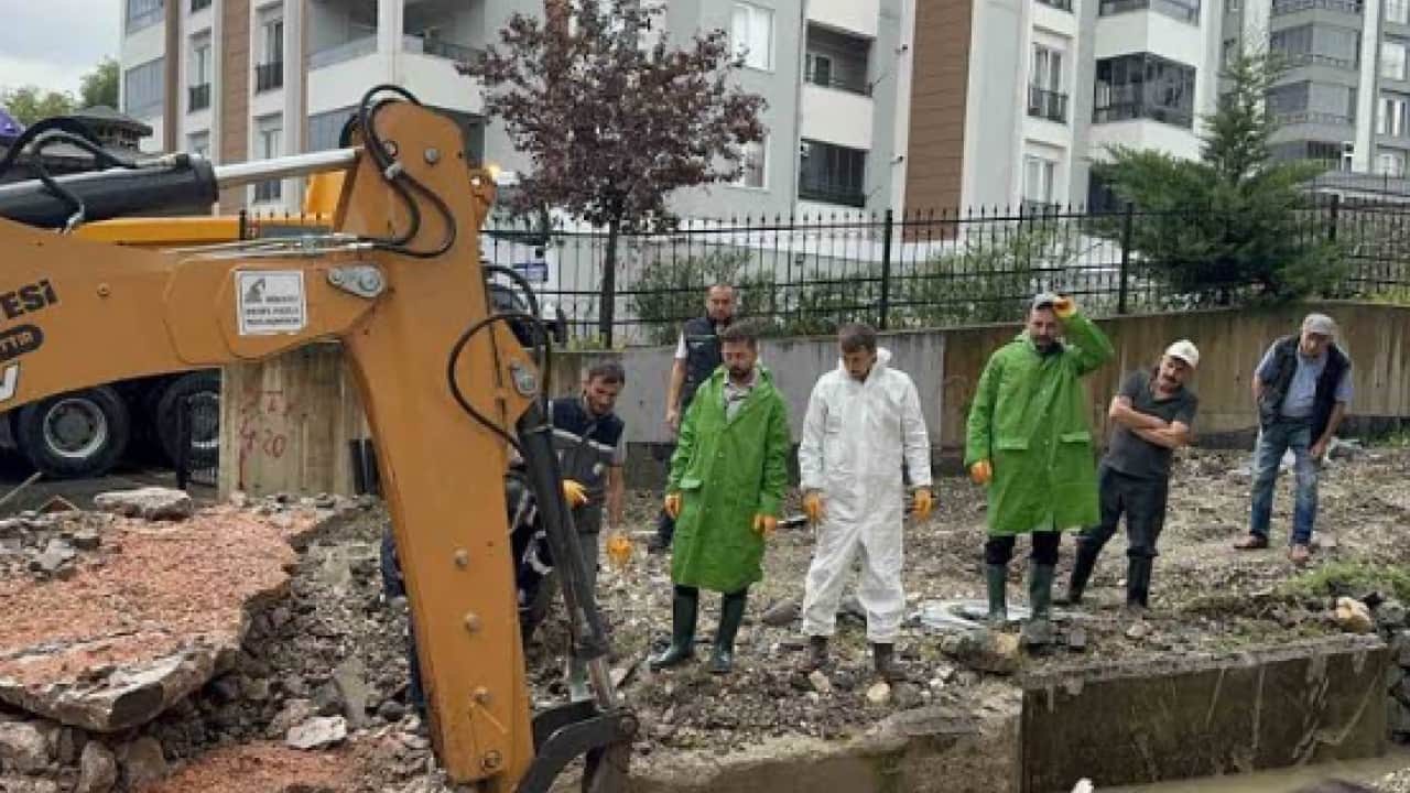 Foto - Ev ve işyerleri sular altında kaldı Sağanak yağış Fatsa’yı vurdu