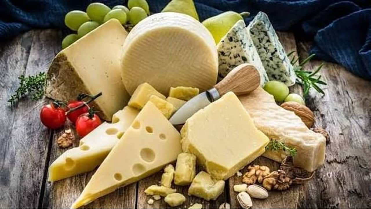 Foto - Evde varsa sakın yemeyin! Ünlü süpermarketten, ölümcül bakteri çıkan peynirler için acil toplatma kararı