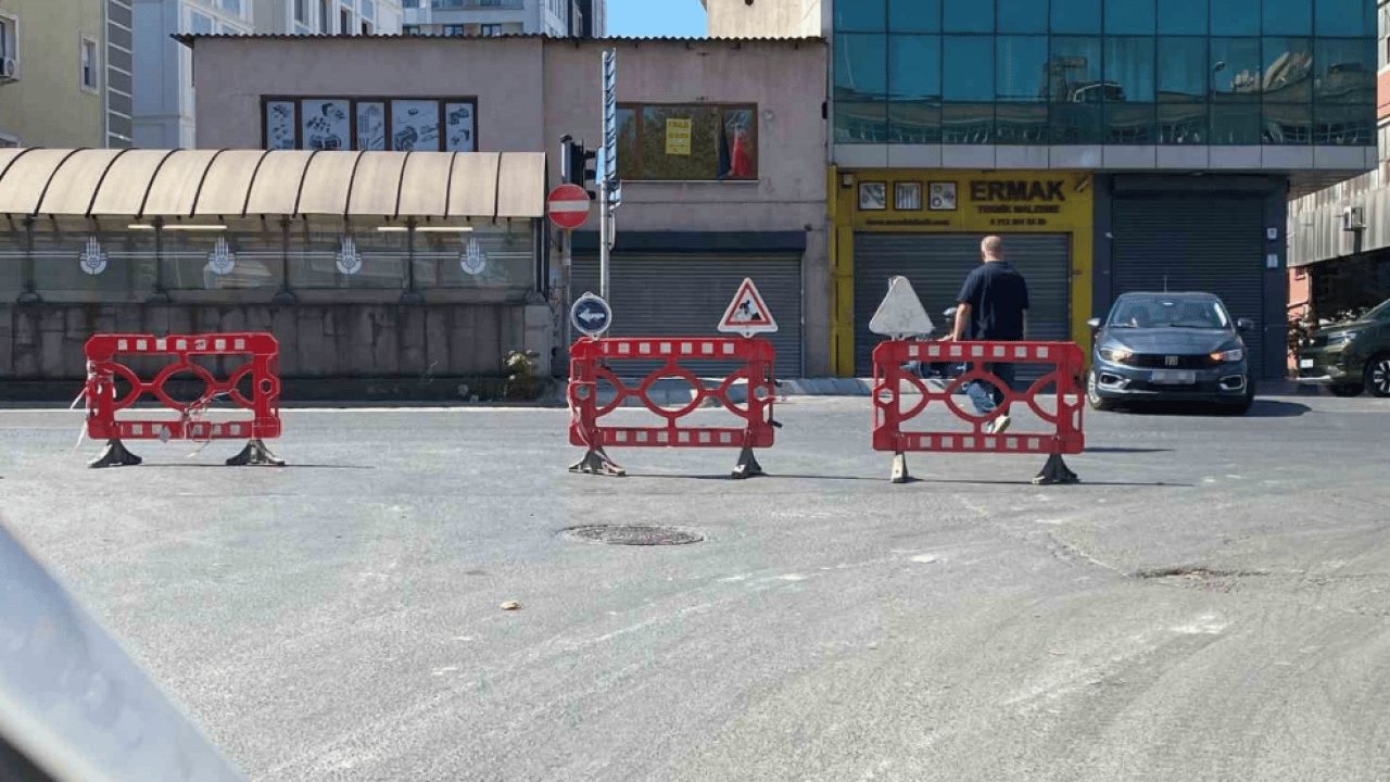Foto - Eyüpsultan’da doğalgaz paniği! İBB’nin İSKİ’si boruları patlattı