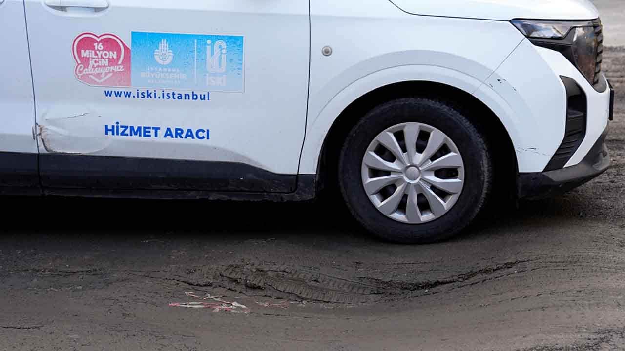 Foto - Eyüpsultan'da İSKİ çalışması trafiği kilitledi: Sürücüler isyan etti! 