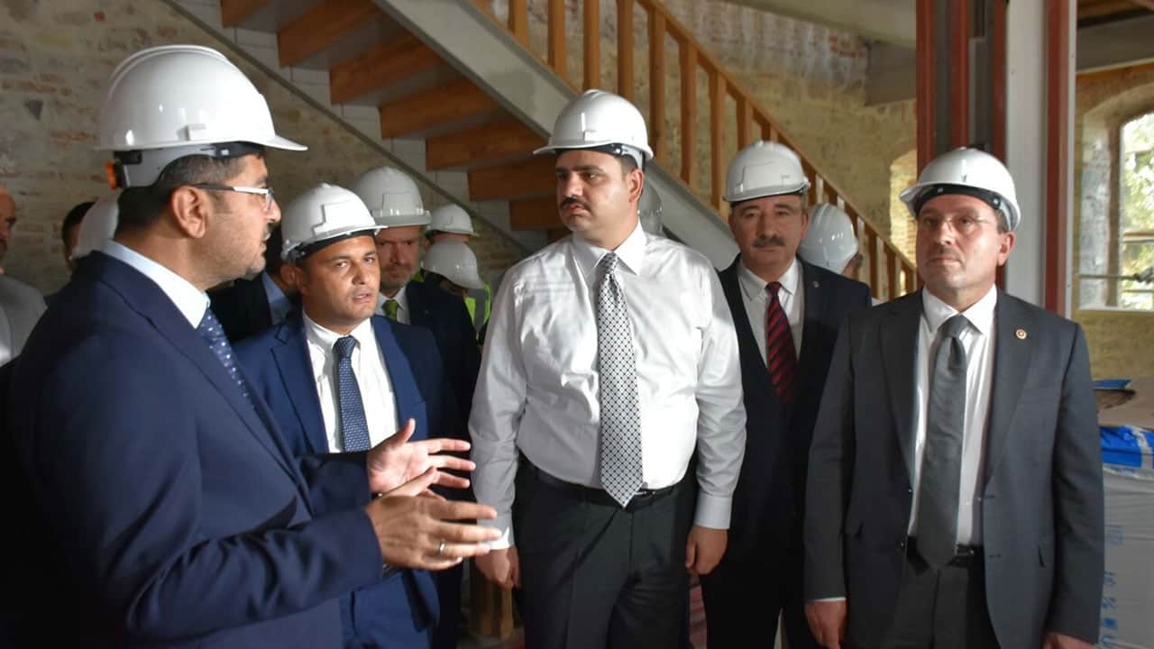Foto - Eyyüp Kadir İnan’dan Özgür Özel’e İzmir çağrısı! "Gelsin, sonra özür dilesin"