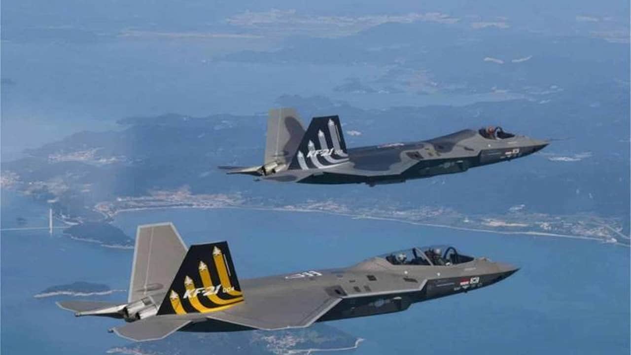 Foto - F-16 ve Rafale’yi solladı! Hayalet savaş uçağını hangara sokmak için masaya oturuldu