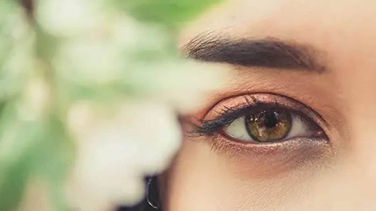 Foto - Fark edince hemen paniklemeyin! Göz altındaki değişimin nedeni bakın neymiş…