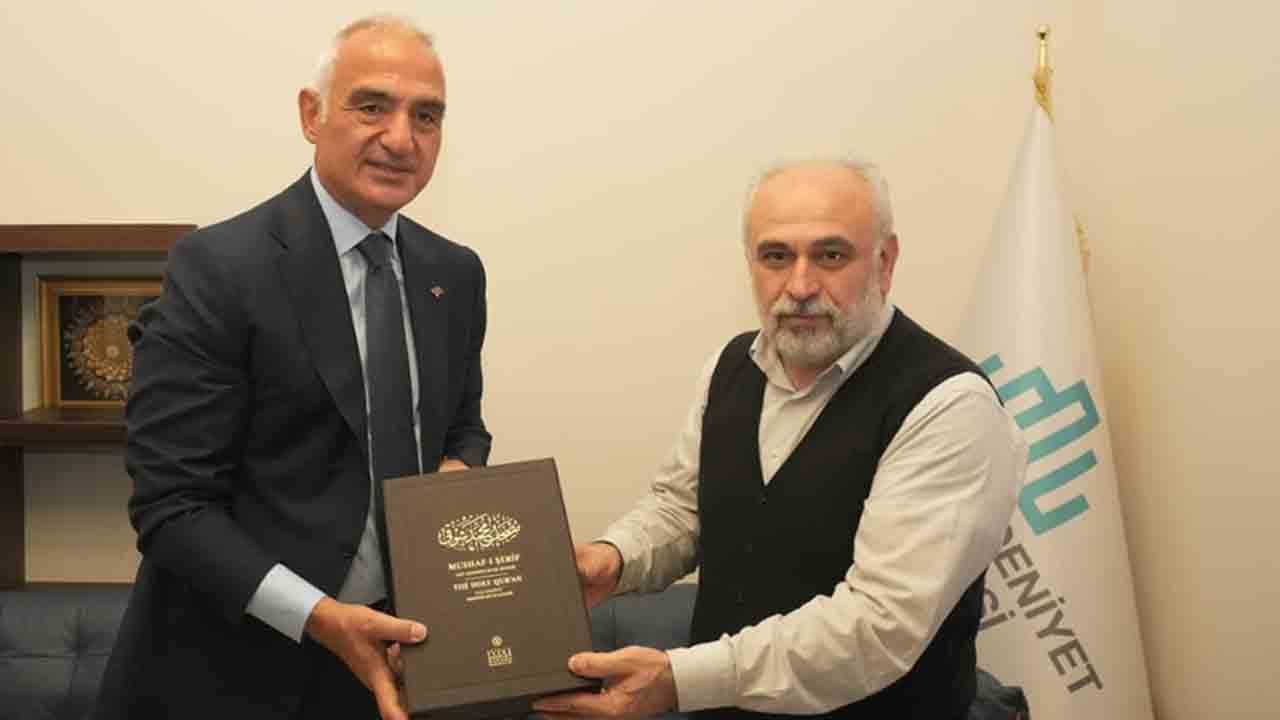 Fatih Külliyesi’nde buluştular: Bakan Ersoy’dan İhsan Fazlıoğlu’na ziyaret