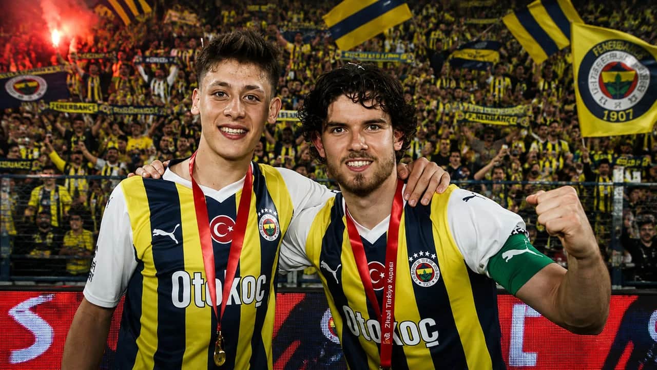 Fenerbahçe, transferde yılın bombasını patlatıyor! Ferdi Kadıoğlu koptu geliyor
