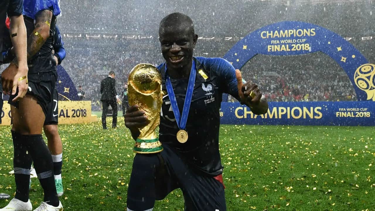 Foto - Fenerbahçe'den Kante açıklaması: Her konuda anlaşılmıştı ama imzalar atılamadı