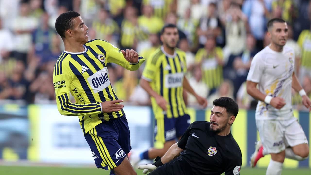 Foto - Fenerbahçelileri yıkan haber geldi! Şampiyonluk hesabı yaparken FIFA’dan yasak geldi