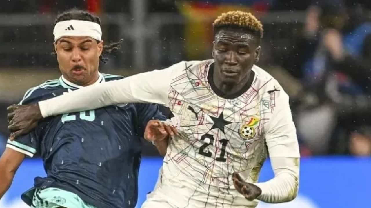 Fenerbahçe’nin yeni transferi Oppong İstanbul’a geliyor! İşte geliş saati