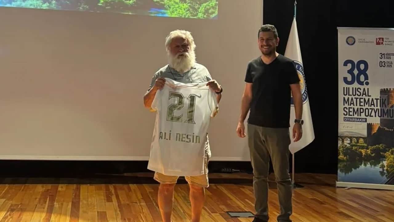 Foto - Fenerbahçe’yi bıraktığını açıkladı! Ali Nesin’in geçtiği takım şaşırttı