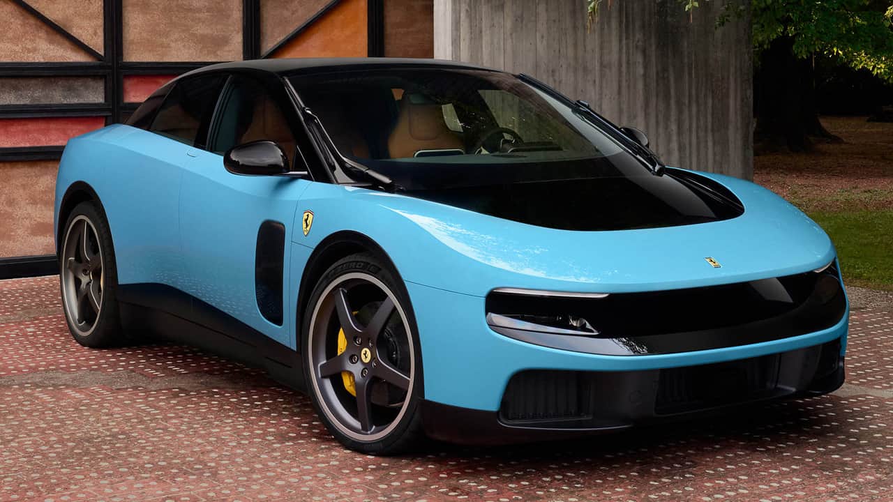 Ferrari tarihinde yeni sayfa! 530 km menzil ve 1050 HP güç ile "Luce" sahneye çıktı!