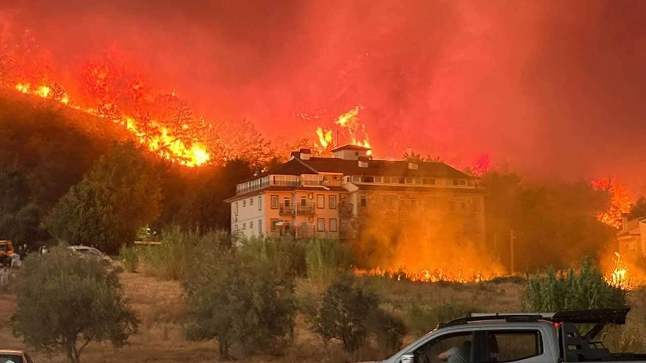 Foto - Fethiye'de orman yangını! Korkutan görüntüler