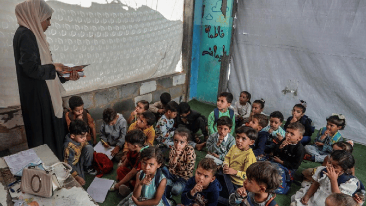 Foto - Filistin'in UNESCO elçisinden Gazze tesbiti: Okulları vuran İsrail bir nesli yok ediyor