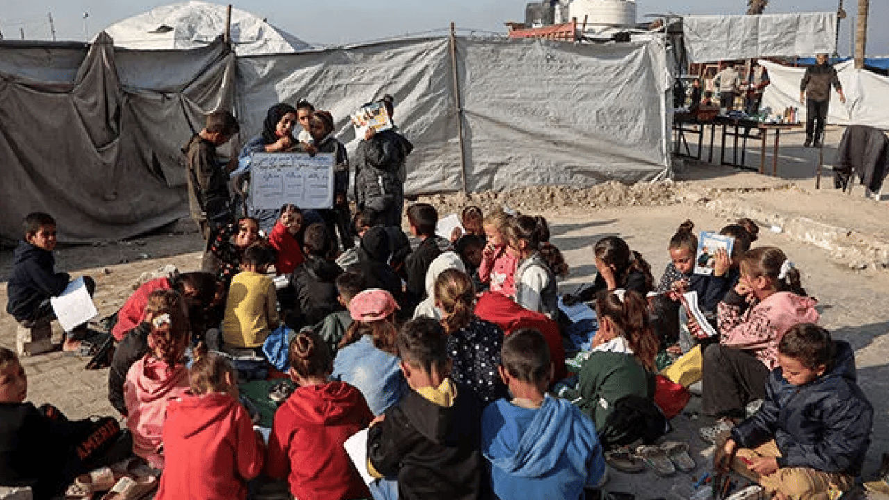 Foto - Filistin'in UNESCO elçisinden Gazze tesbiti: Okulları vuran İsrail bir nesli yok ediyor