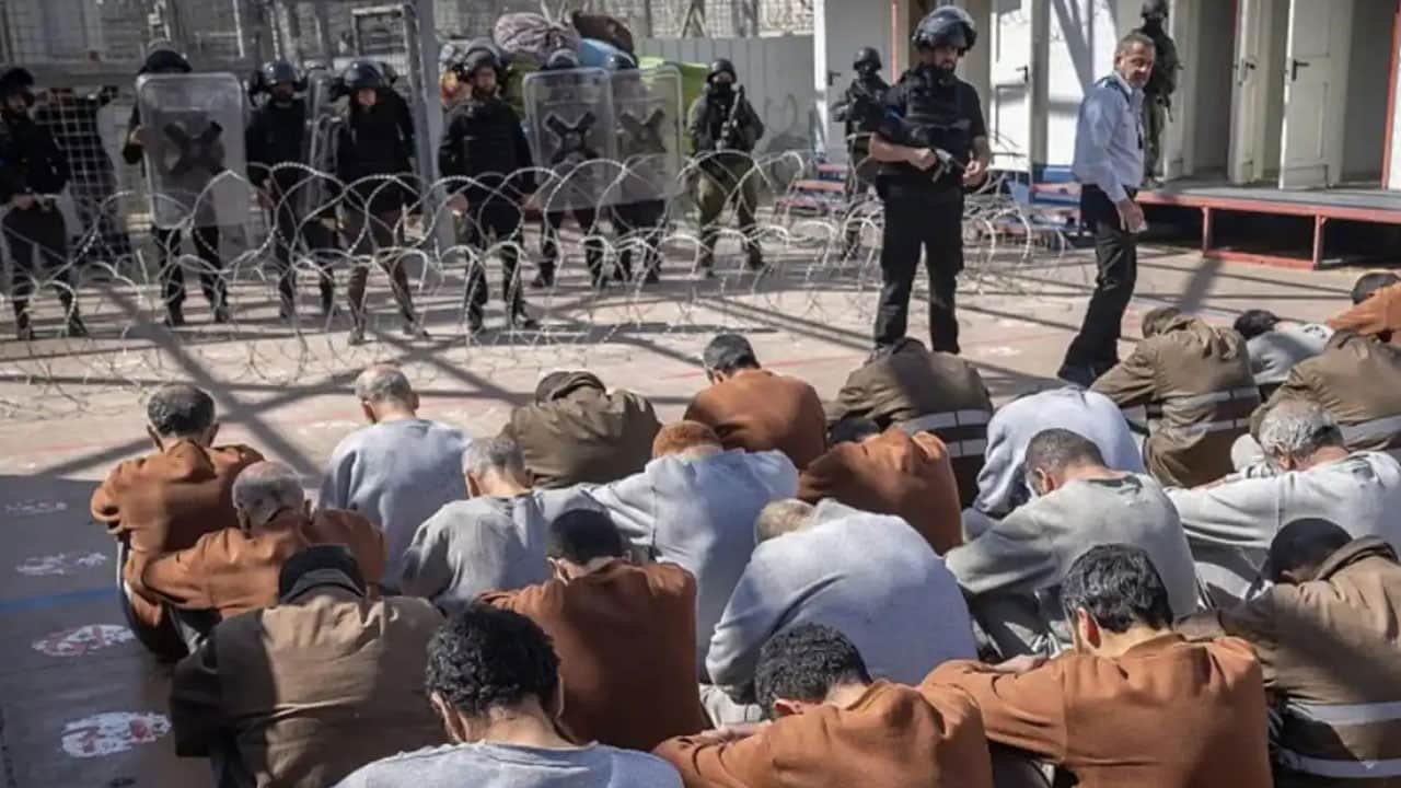 Foto - Filistinli esir hapishanede yaşadıkları zulmü anlattı: Üzerimize vahşi köpekler salıyor, poligonlarda bize ateş ediyorlardı