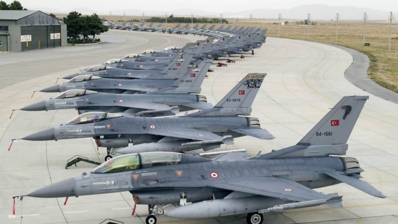 Foto - 'Toprak kaybedebiliriz' diyerek duyurdular: Türkiye 100 bin askerle ve ağır silahlarla ülkede gizli planlar yapıyor