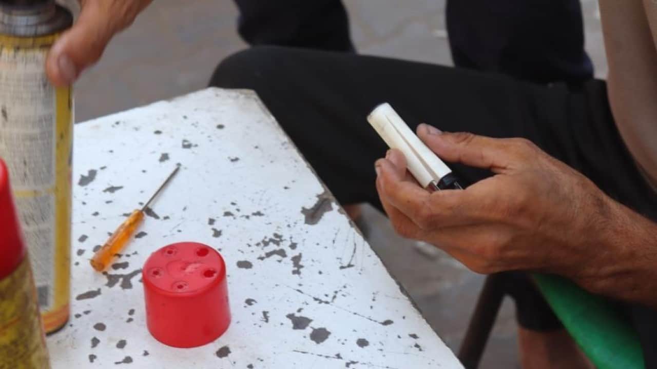 Foto - Fiyatı 20 kat yükseldi! Gazze’de çakmak bulmak bile zorlaştı