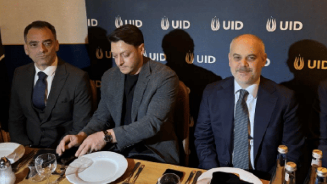 Foto - Flaş iddia: TFF'nin başına Mesut Özil: İbrahim Hacıosmanoğlu için yolun sonu mu?