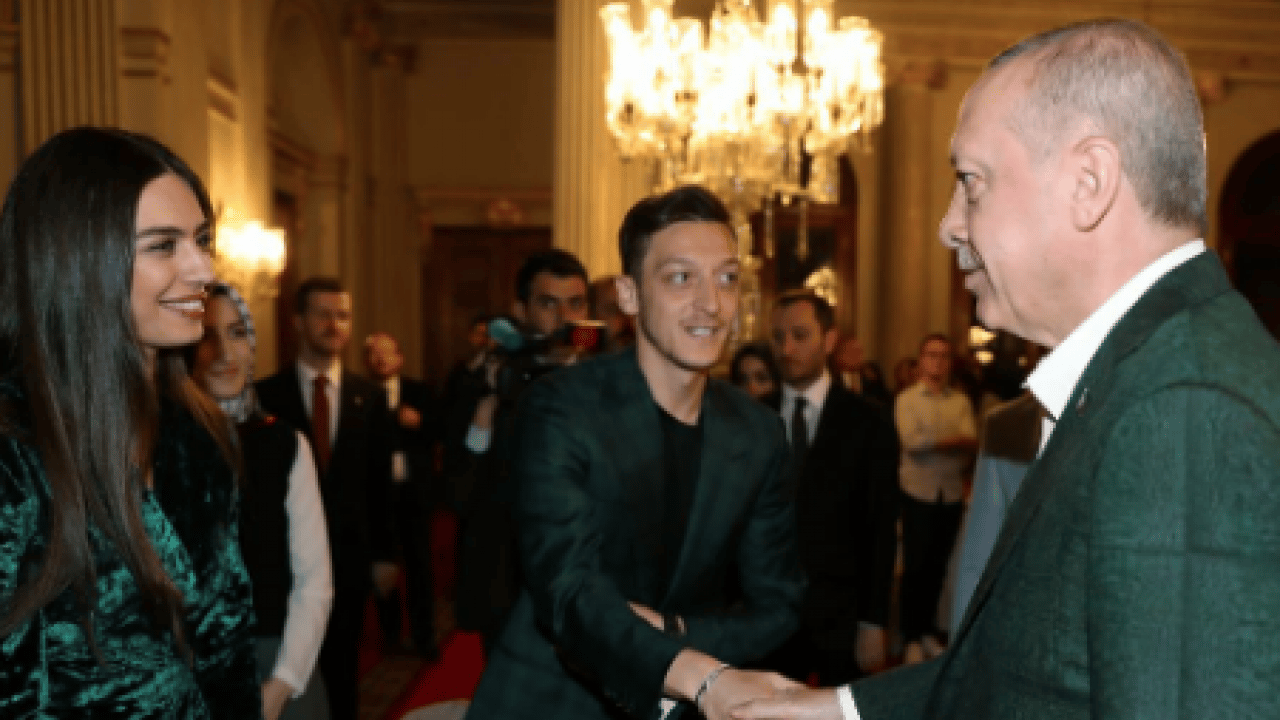 Foto - Flaş iddia: TFF'nin başına Mesut Özil: İbrahim Hacıosmanoğlu için yolun sonu mu?