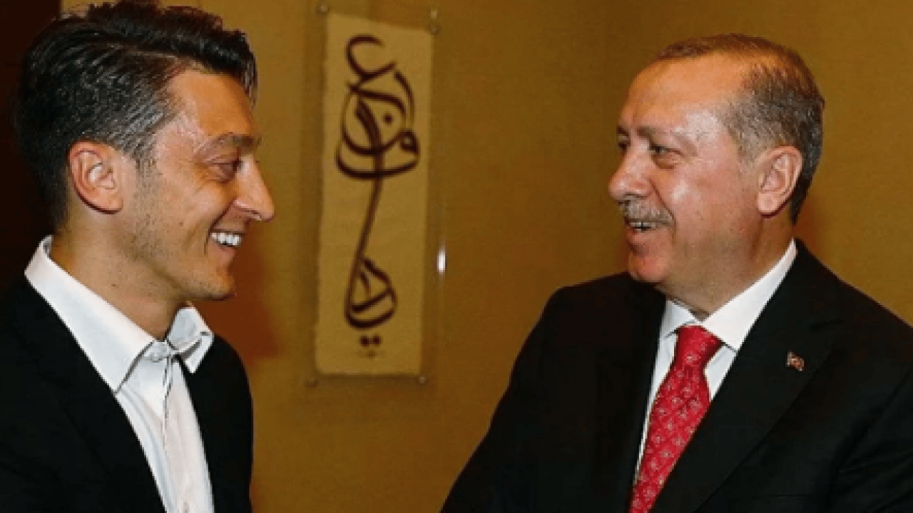 Foto - Flaş iddia: TFF'nin başına Mesut Özil: İbrahim Hacıosmanoğlu için yolun sonu mu?