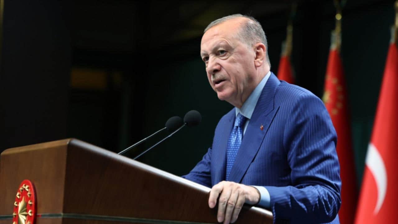Foto - Fon soruşturmasında AK Parti’de yeni istifalar mı gelecek? Fatma Betül Sayan Kaya, Erdoğan’a ulaşmak isteyince olanlar olmuş