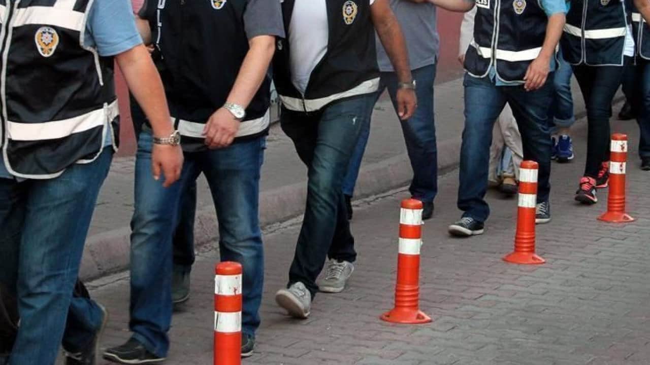 Foto - Fonculardan sonra bir darbe de onlara! Türkiye güne dev operasyonla uyandı