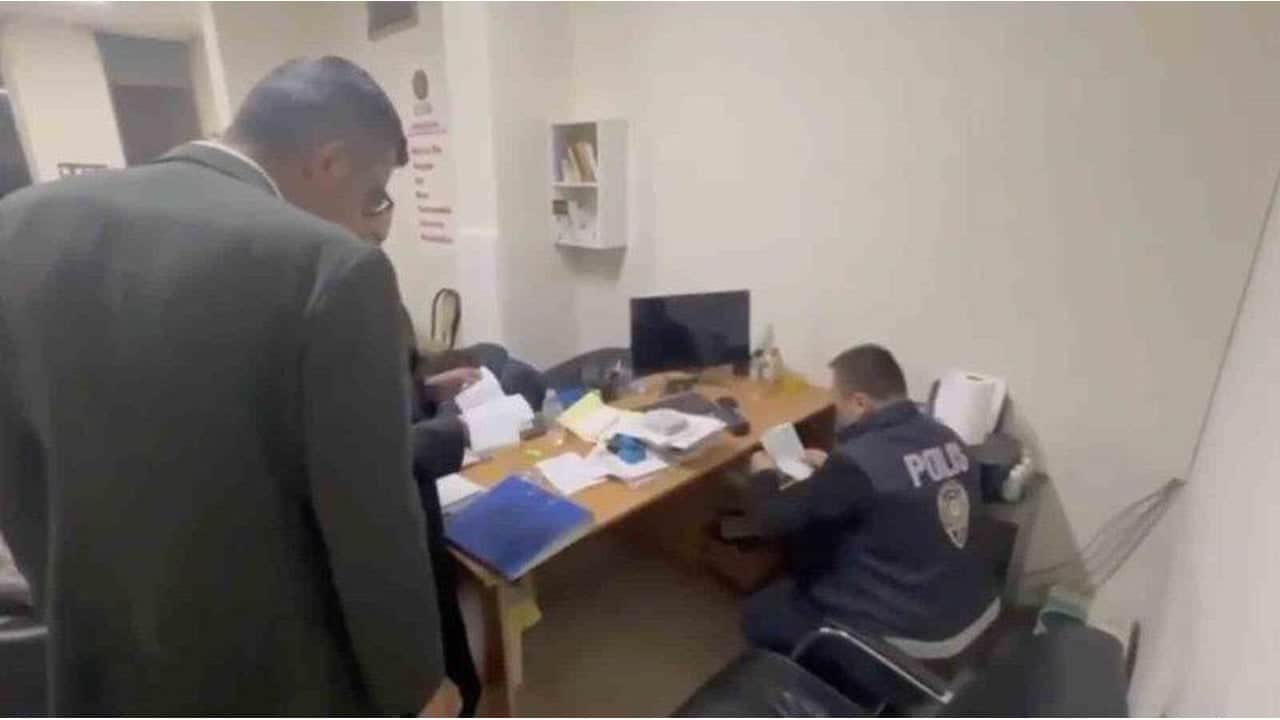 Foto - Fondu, hakemlerdi derken, Türkiye güne dev operasyonla uyandı! Tam 31 milyar liralık vurgun yapmışlar