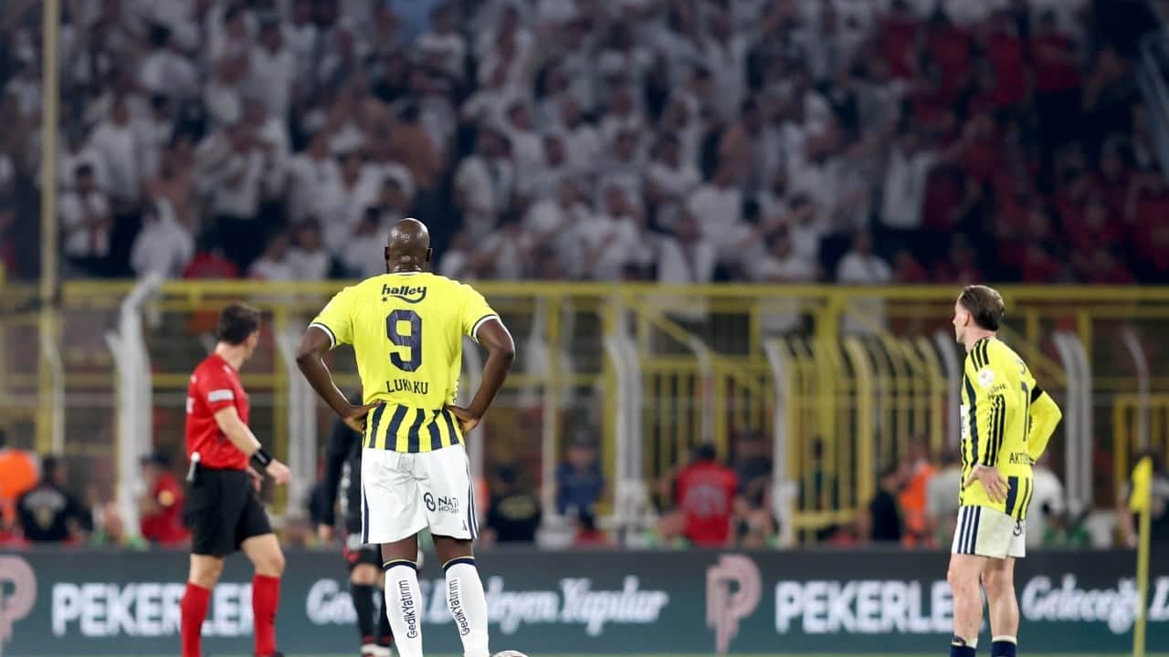 Foto - Forvet hattında büyük gerilimin yaşandığı Fenerbahçe'de bu konuşuluyor!