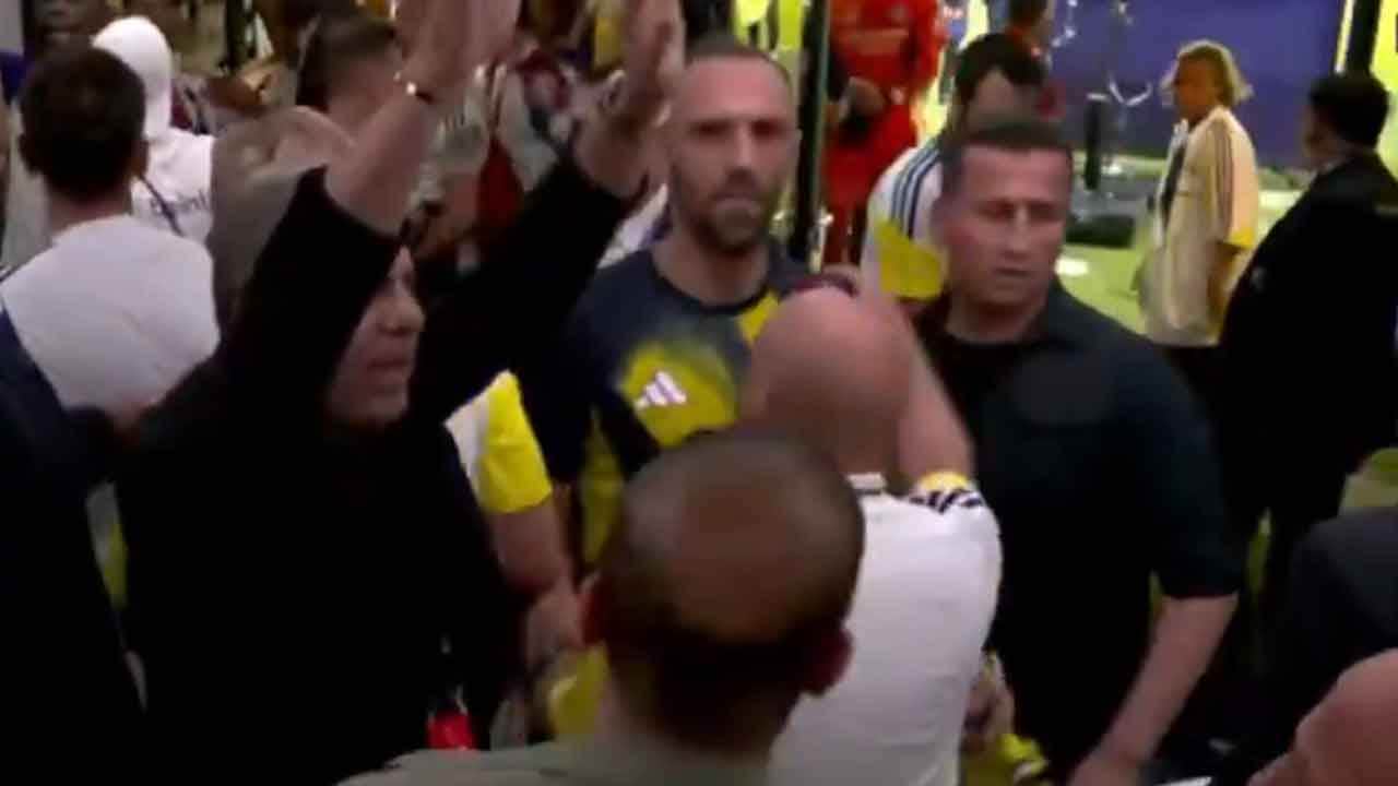 Foto - Fransız Matteo Guendouzi Lyon'luları çıldırttı: Mağlubiyeti yediremeyip saldırmaya kalktılar