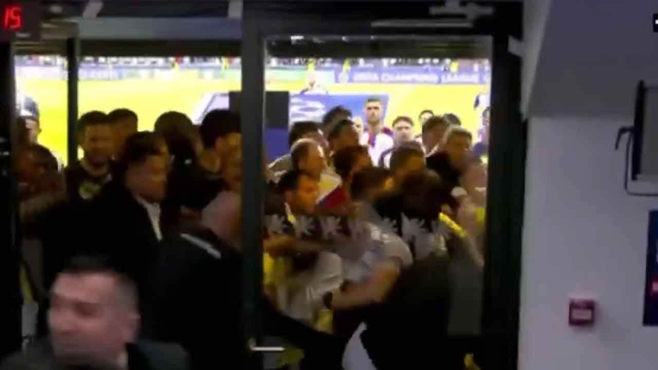 Foto - Fransız Matteo Guendouzi Lyon'luları çıldırttı: Mağlubiyeti yediremeyip saldırmaya kalktılar