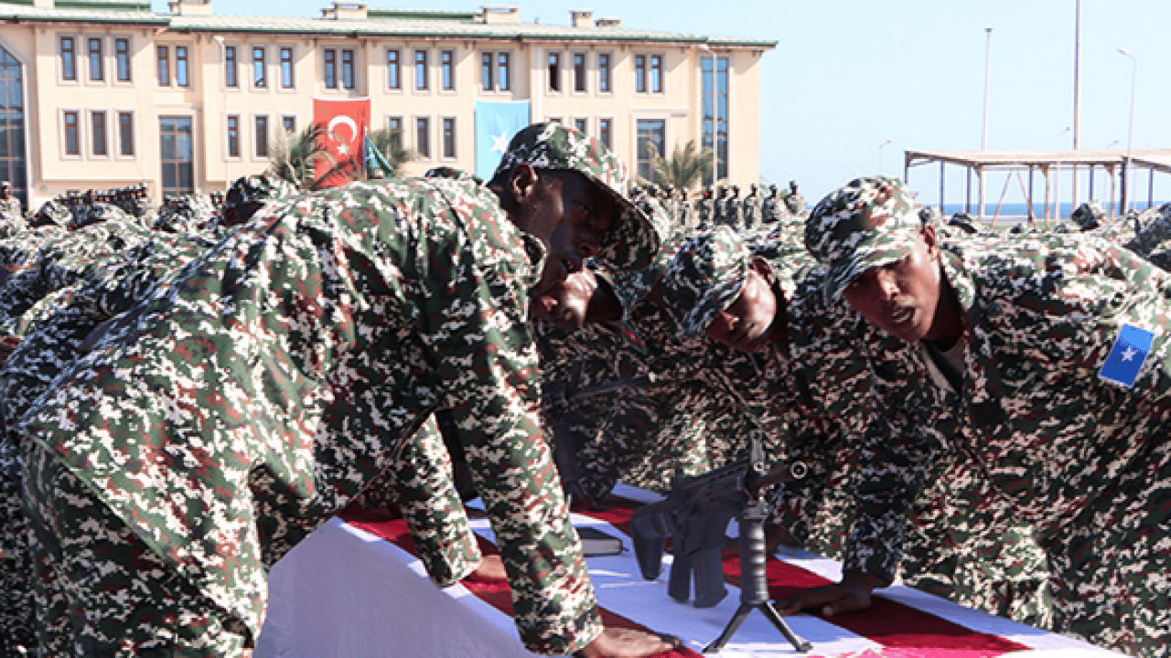 Foto - Fransızlar manşet yaptı: Fransa’nın yerini Türkiye alıyor