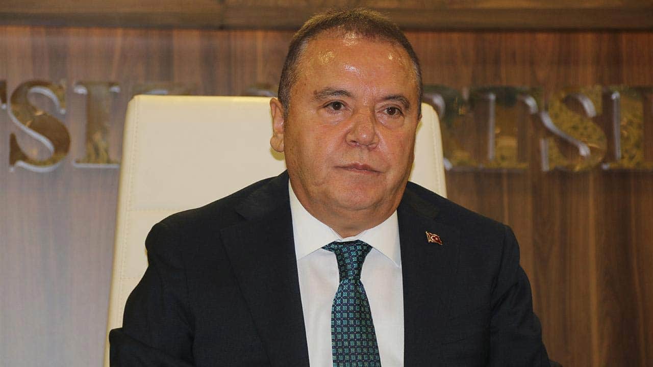 Foto - Fuhuş rezaleti patlamıştı! Muhittin Böcek soruşturmasında yeni detaylar ortaya çıktı: 'Aklını kullan başkan seni beğenmiş'