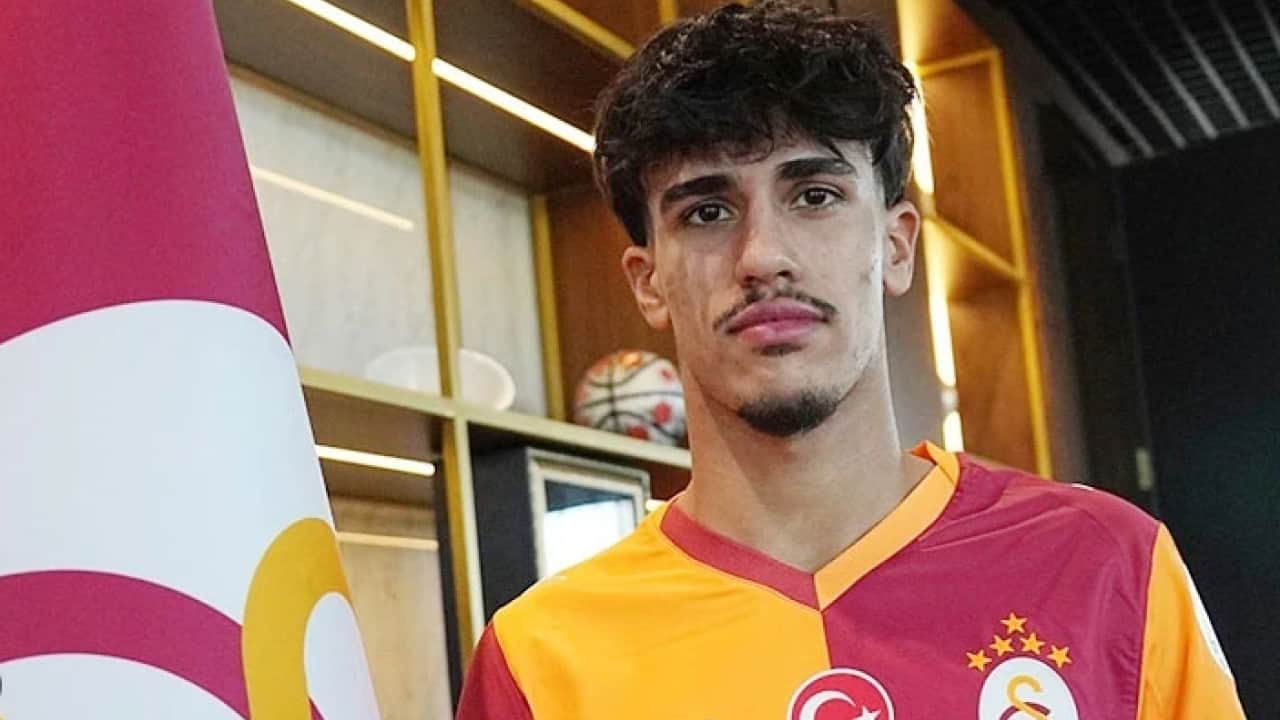 Foto - Galatasaray ile Samsunspor görüşüyor: 14 dakika oynadı şimdi gönderiliyor