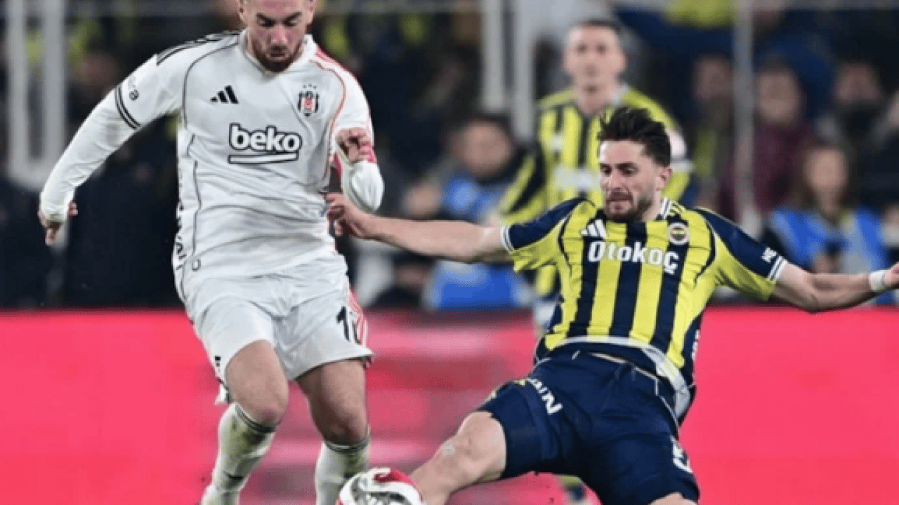 Foto - Galatasaray mı, Fenerbahçe mi, Trabzonspor mu, Beşiktaş mı? Şampiyonluk yarışı kızışacak: Süper Lig'de derbi haftası!