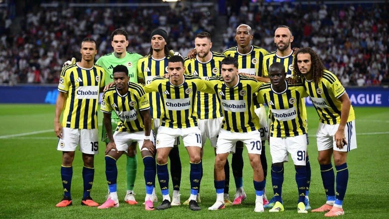 Foto - Galatasaray ve Fenerbahçe kaç puan toplayacak? Yapay zekadan devler ligi tahminleri