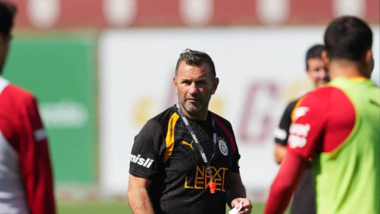 Galatasaray’da herkesi ters köşe yapan gelişme! Yıldız futbolcuyla ipler kopma noktasında, her an gidebilir